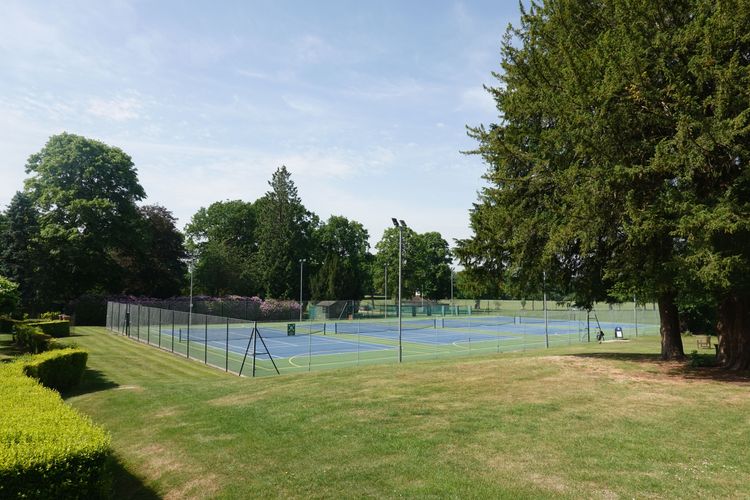 Cheam - Tennis Courts